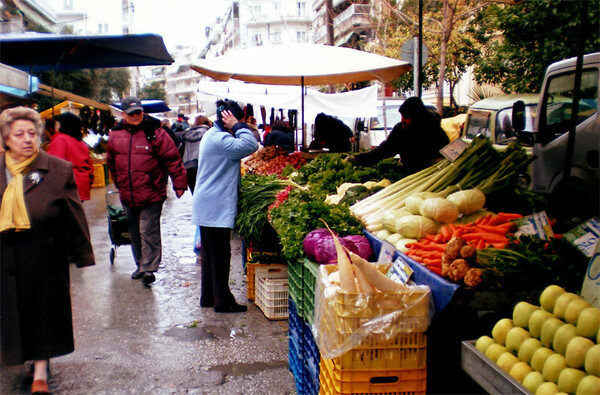 Απεργία σήμερα στις λαϊκές