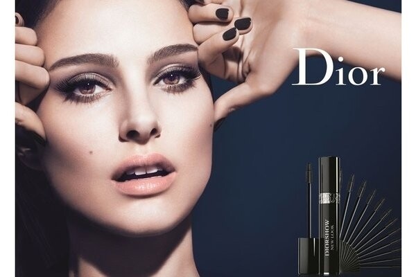 Απαγορεύτηκε διαφήμιση της Dior με την Natalie Portman