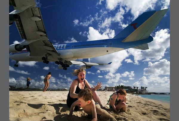 Maho Beach. Thomas Prior.