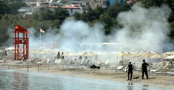 Update: Με έκρηξη εξουδετερώθηκε η οβίδα στην πλαζ Βουλιαγμένης