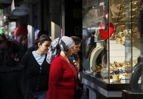 Υποβάθμισε την προοπτική της Τουρκίας ο S&Ρ