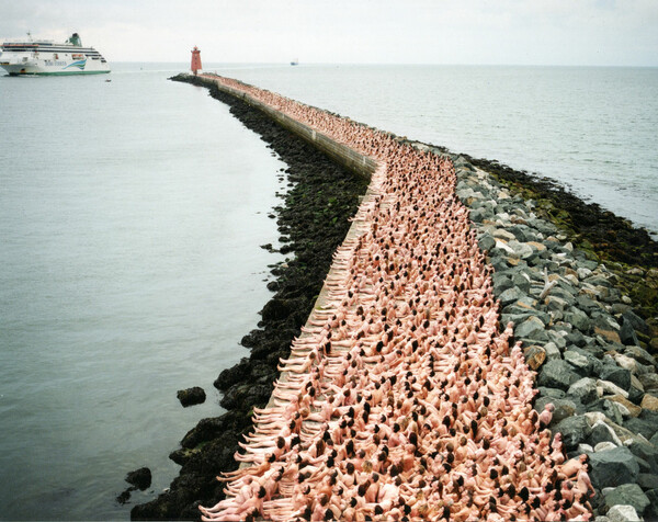 O Spencer Tunick έχει πρόβλημα