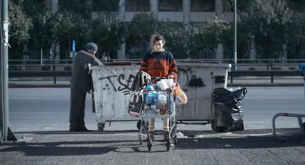 Βίντεο: Το νέο spot της ομάδας PRAKSIS για τους άστεγους