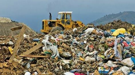 Στον Εισαγγελέα μάνα και γιαγιά του βρέφους που βρέθηκε νεκρό σε χωματερή