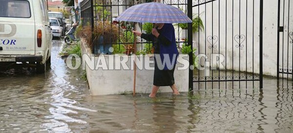 Προβλήματα από τη σφοδρή βροχόπτωση στο Μεσολόγγι