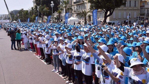 Συναγερμός στη Γαλλία για γκρουπ 6.400 Κινέζων τουριστών