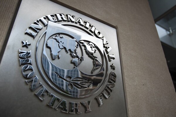 Θετικό σε πρόωρη εξόφληση το δανείου δηλώνει το ΔΝΤ