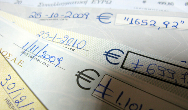 Στα 160 εκατ. ευρώ οι ακάλυπτες επιταγές