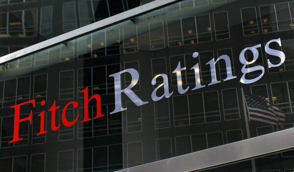 Fitch: Χωρίς επιπτώσεις η καθυστέρηση της δόσης στο ΔΝΤ