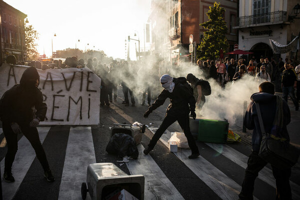 Σκηνές "αστικού πολέμου" στη Γαλλία