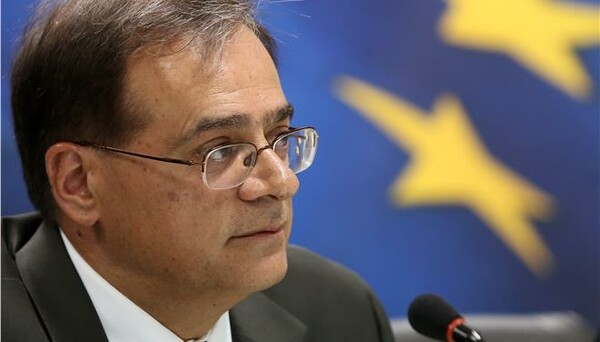 Χαρδούβελης στο Eurogroup: «Οι πολίτες καταλαβαίνουν ότι δεν έχει πια δωρεάν γεύμα»