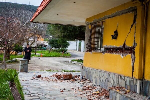 Καταγγελίες για «φέσια» από υπουργούς στην Κεφαλονιά