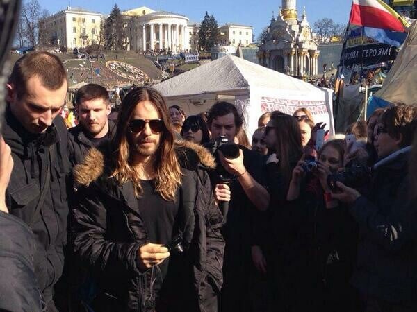 O Jared Leto και η μπάντα του σε συναυλία στην πλατεία Ανεξαρτησίας