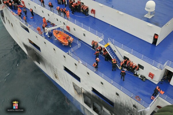 La Repubblica: 24 ώρες τρόμου στο κατάστρωμα