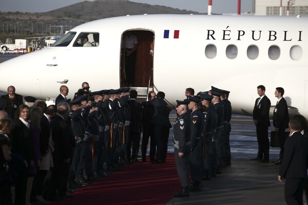 Oλάντ: Είμαστε στο πλευρό σας