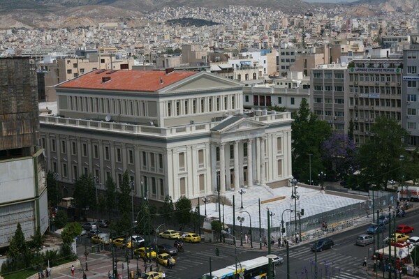 Καταργεί ο Πειραιάς τα δημοτικά τέλη για χαμηλά εισοδήματα