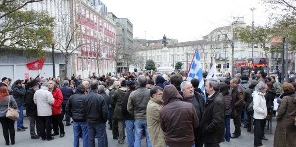 Δεκάδες χιλιάδες κόσμου στο Σύνταγμα