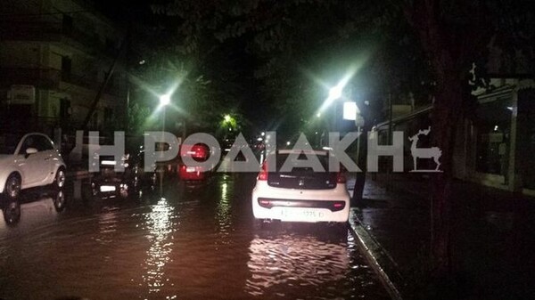 Ζημιές στη Ρόδο από την έντονη βροχή