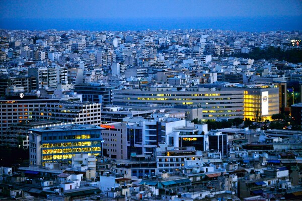 Μείωση φόρων στα ακίνητα