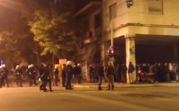 Το βίντεο με τους ασφαλίτες στο κέντρο της Αθήνας