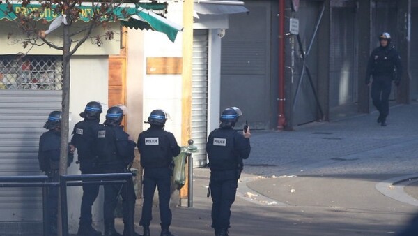 Αναστάτωση και πάλι στο Παρίσι - Πληροφορίες για ελεγχόμενη έκρηξη στο Σεν Ντενί
