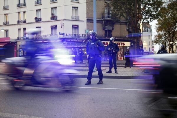 Γαλλία: Ο Εισαγγελέας επιβεβαιώνει τους δύο θανάτους σε επιχείρηση κατά των τρομοκρατών