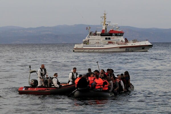 Ανοίγει ο δρόμος για την εμπλοκή του ΝΑΤΟ στην διαφύλαξη των εξωτερικών συνόρων - «Πράσινο φώς» από την Κομισιόν για περιπολίες στο Αιγαίο