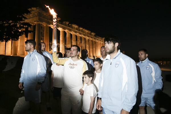 Η Ολυμπιακή Φλόγα στον Παρθενώνα