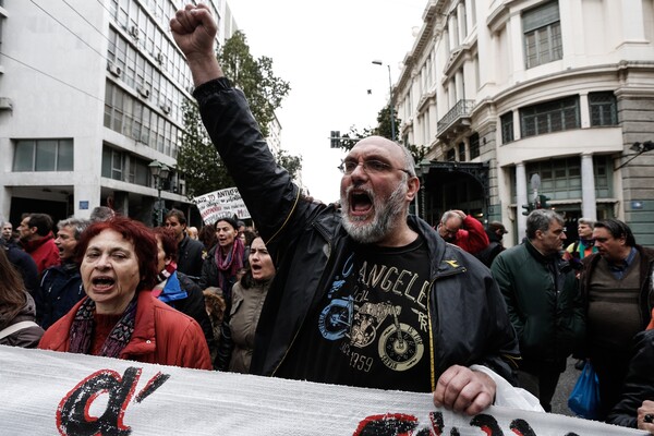 Συγκέντρωση και πορεία το απόγευμα από την ΑΔΕΔΥ για το ασφαλιστικό