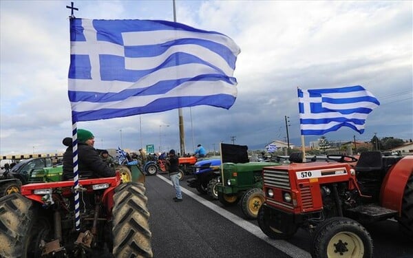 Αδειάζουν οι εθνικές από τα τρακτέρ: Τέλος τα Τέμπη και η Εγνατία