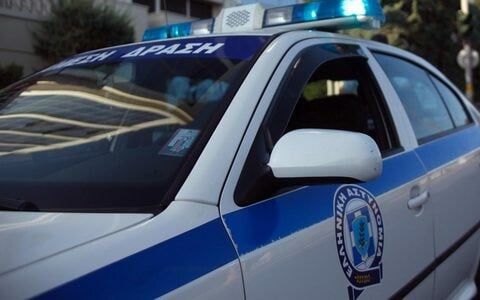 Συνελήφθη πρώην δήμαρχος που προσπάθησε να μεταφέρει παράνομα μετανάστες έναντι αμοιβής