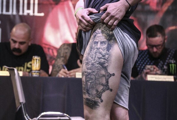 45 φωτογραφίες από το 10ο Tattoo Convention στην Αθήνα