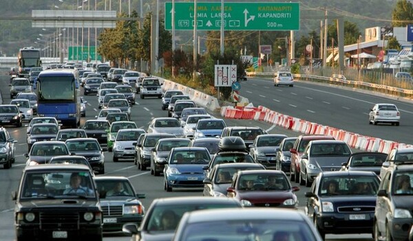 Με άστατο καιρό επιστρέφουν οι εκδρομείς-Μέτρα της τροχαίας