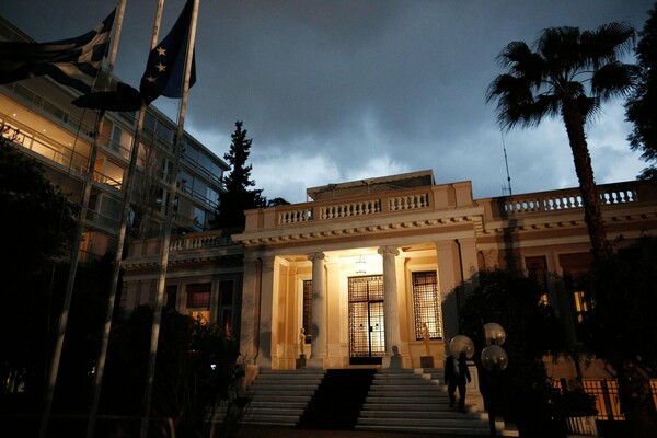 Το Μαξίμου κατηγορεί ΔΝΤ και Σόιμπλε για την αναβολή του Eurogroup