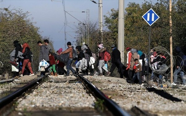 Άνοιξαν πριν λίγο τα σύνορα οι σκοπιανοί