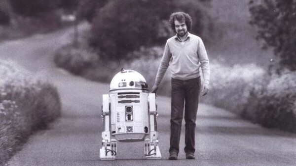 Πέθανε ο δημιουργός του R2-D2 Tony Dyson