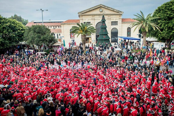 Χιλιάδες Κρητικοί "κοκκίνισαν" τα Χανιά για το 5ο φιλανθρωπικό Santa Run