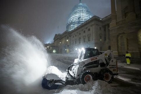 Παρέλυσε η ανατολική ακτή των ΗΠΑ από τον "Snowzilla"