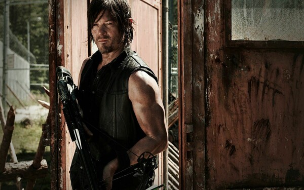 Φανατική θαυμάστρια του Walking Dead δάγκωσε τον Norman Reedus