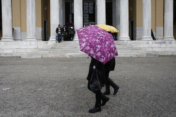 Τσικνοπέμπτη με βροχές και καταιγίδες