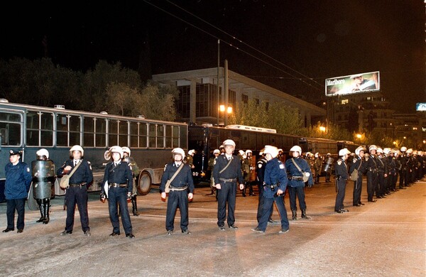 Όταν ο Μπιλ και η Χίλαρι Κλίντον είχαν έρθει στην Αθήνα πριν από 17 χρόνια