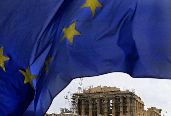 Eurostat: Η Ελλάδα κατέγραψε το υψηλότερο χρέος στην ΕΕ το β' τρίμηνο του 2016