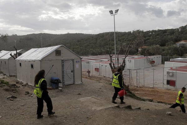 Μυτιλήνη: Περιοριστικοί όροι στους τέσσερις ανήλικους βιαστές του 16χρονου Πακιστανού