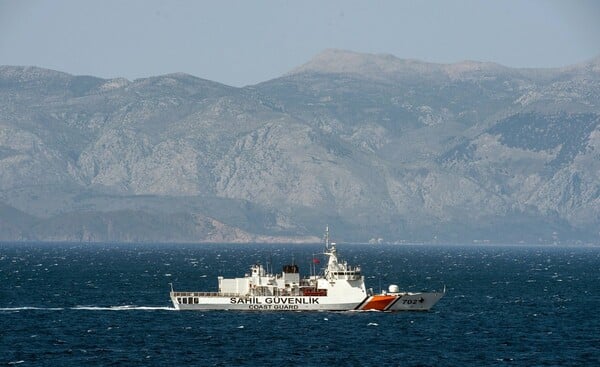 Η Τουρκία ζητά τερματισμό της αποστολής του ΝΑΤΟ στο Αιγαίο κατά των λαθρεμπόρων μεταναστών