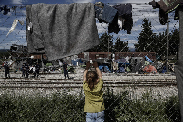 Στους 57.148 οι πρόσφυγες πoυ παραμένουν στην Ελλάδα