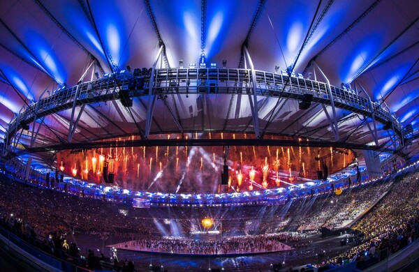 Παραολυμπιακοί Αγώνες: Eντυπωσιακή τελετή έναρξης με χορό, θεάμα και ανθρώπους γεμάτους θέληση