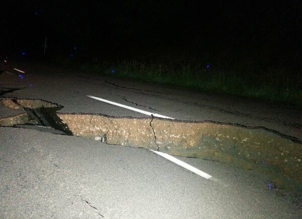 Φόβοι για τσουνάμι έως 5 μέτρα μετά τα 7,8 Ρίχτερ στη Νέα Ζηλανδία