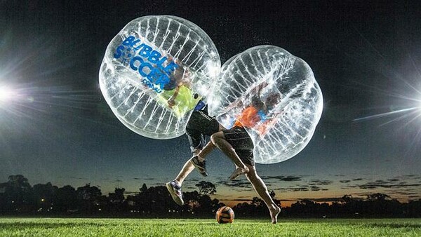 Είναι το Bubble Football τόσο διασκεδαστικό όσο φαίνεται;