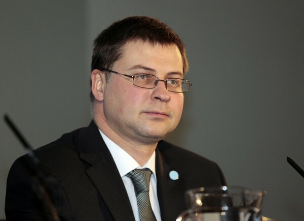 Ο Ντομπρόβσκις "αντικαταστάτης" του Ευρωπαίου Επιτρόπου της Βρετανίας που παραιτήθηκε