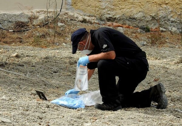 Δεκάδες οστά ζώων βρήκαν οι αστυνομικοί που αναζητούν τον Μπεν στην Κω